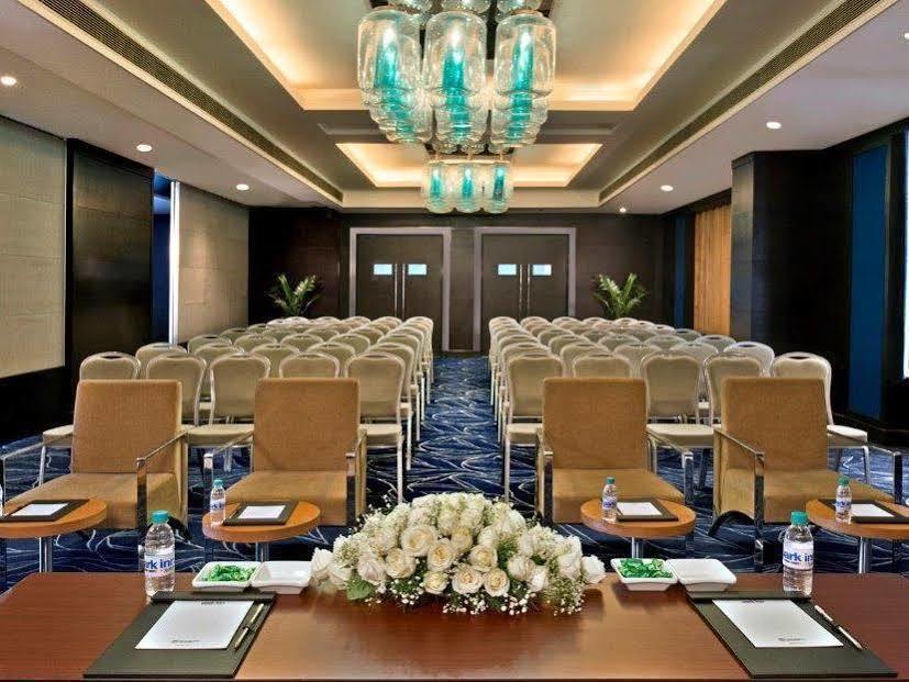 Park Inn By Radisson New Delhi Ip Extension Экстерьер фото