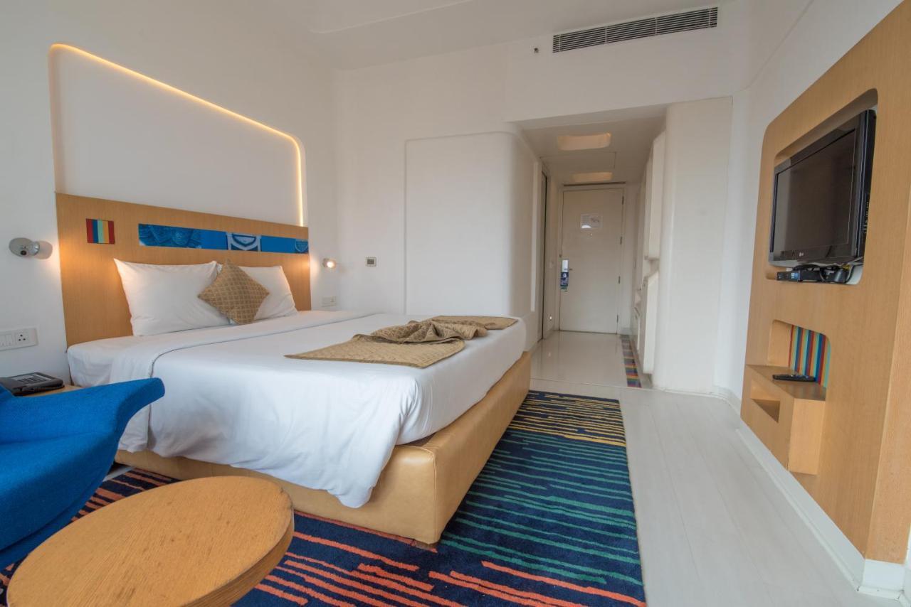 Park Inn By Radisson New Delhi Ip Extension Экстерьер фото
